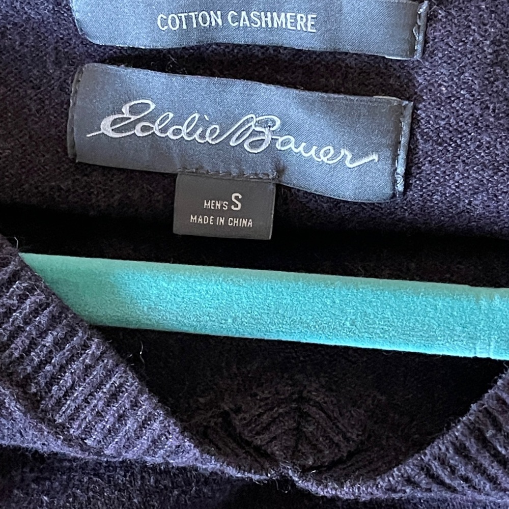 Eddie Bauer Cotton Cashmere V-Neck Sweater Gray Soft Classic Fit Preppy Small - Picture 5 of 6